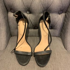 Aldo snake skin heels